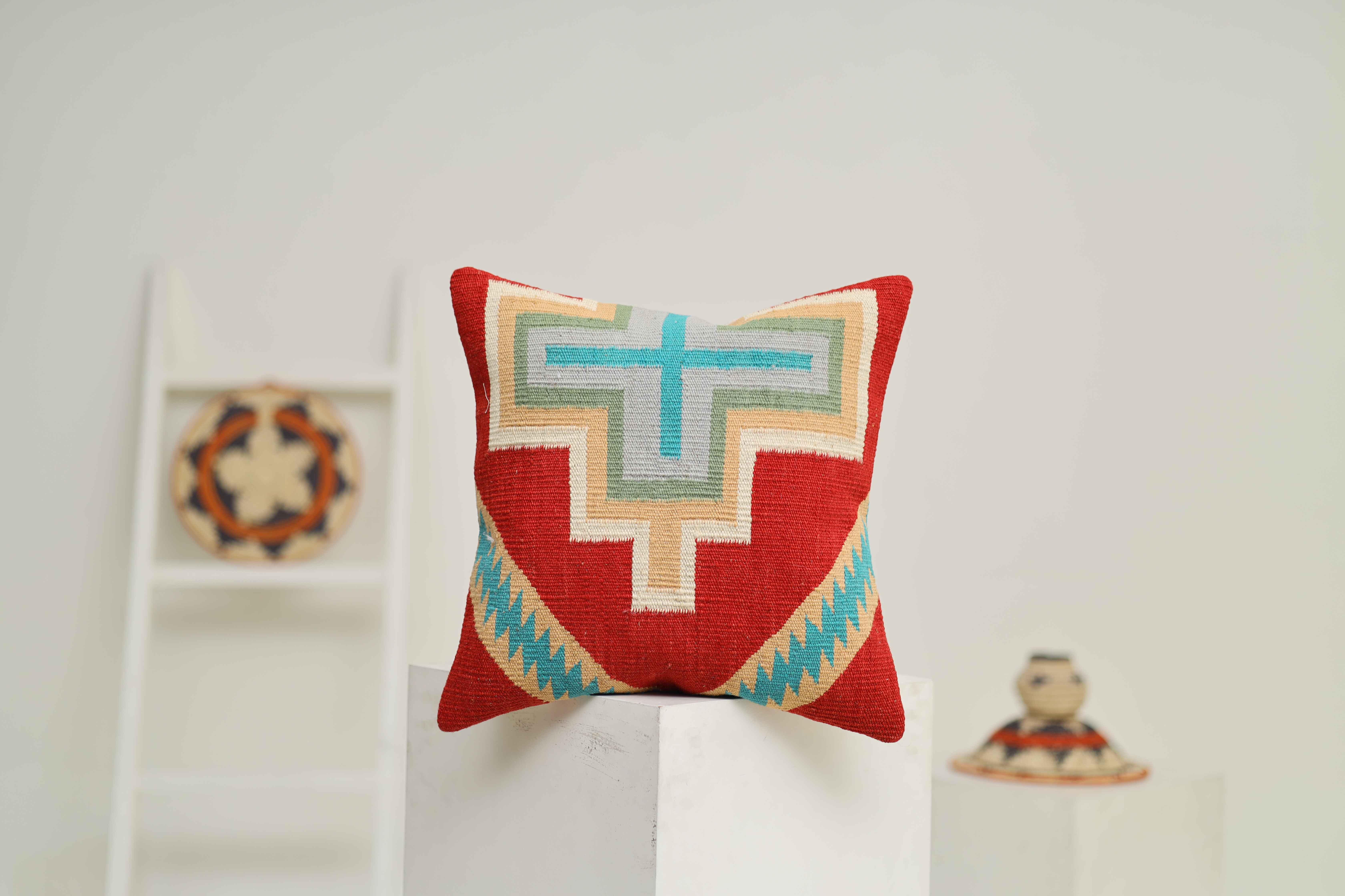 HAND WOVEN THROW CUSHIONS