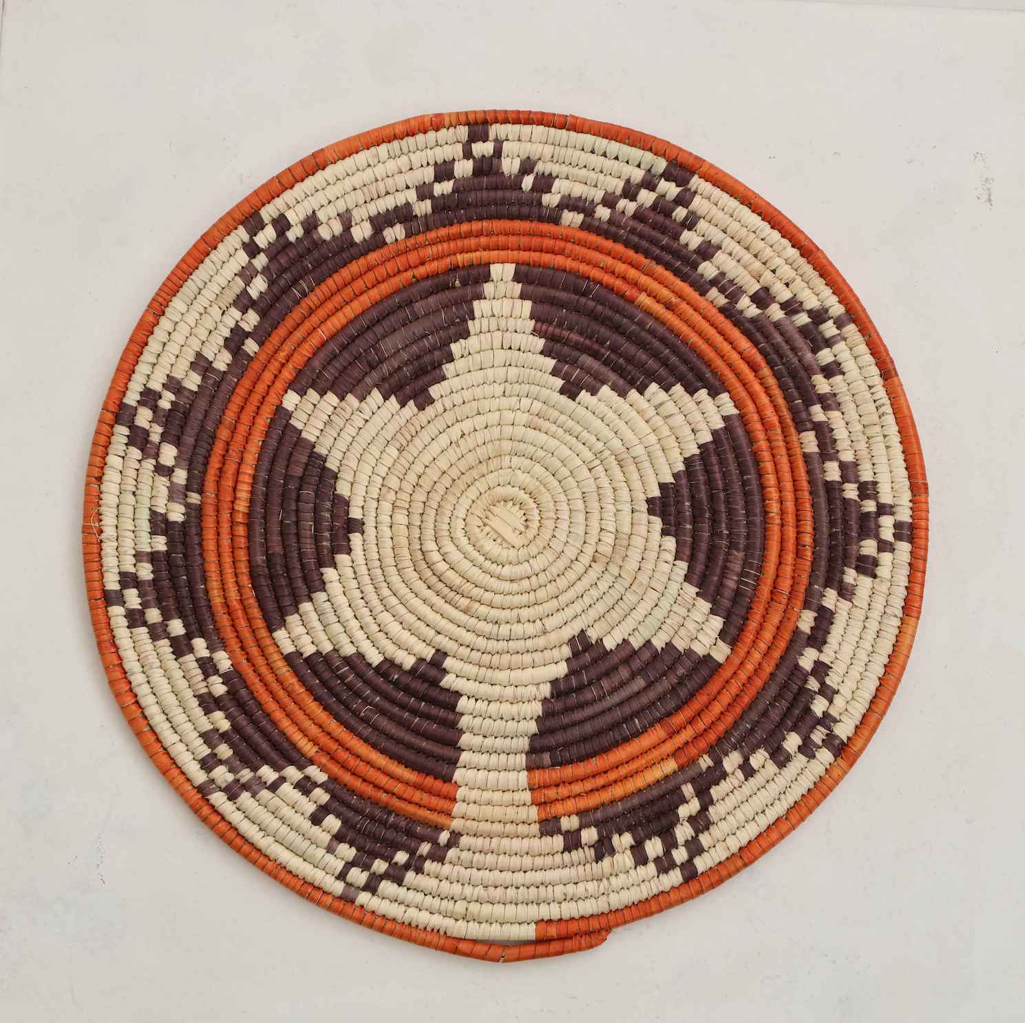 HAND WOVEN WEDDING FLAT MAT BASKETS - 253 HAND WOVEN WEDDING FLAT MAT BASKETS - 253