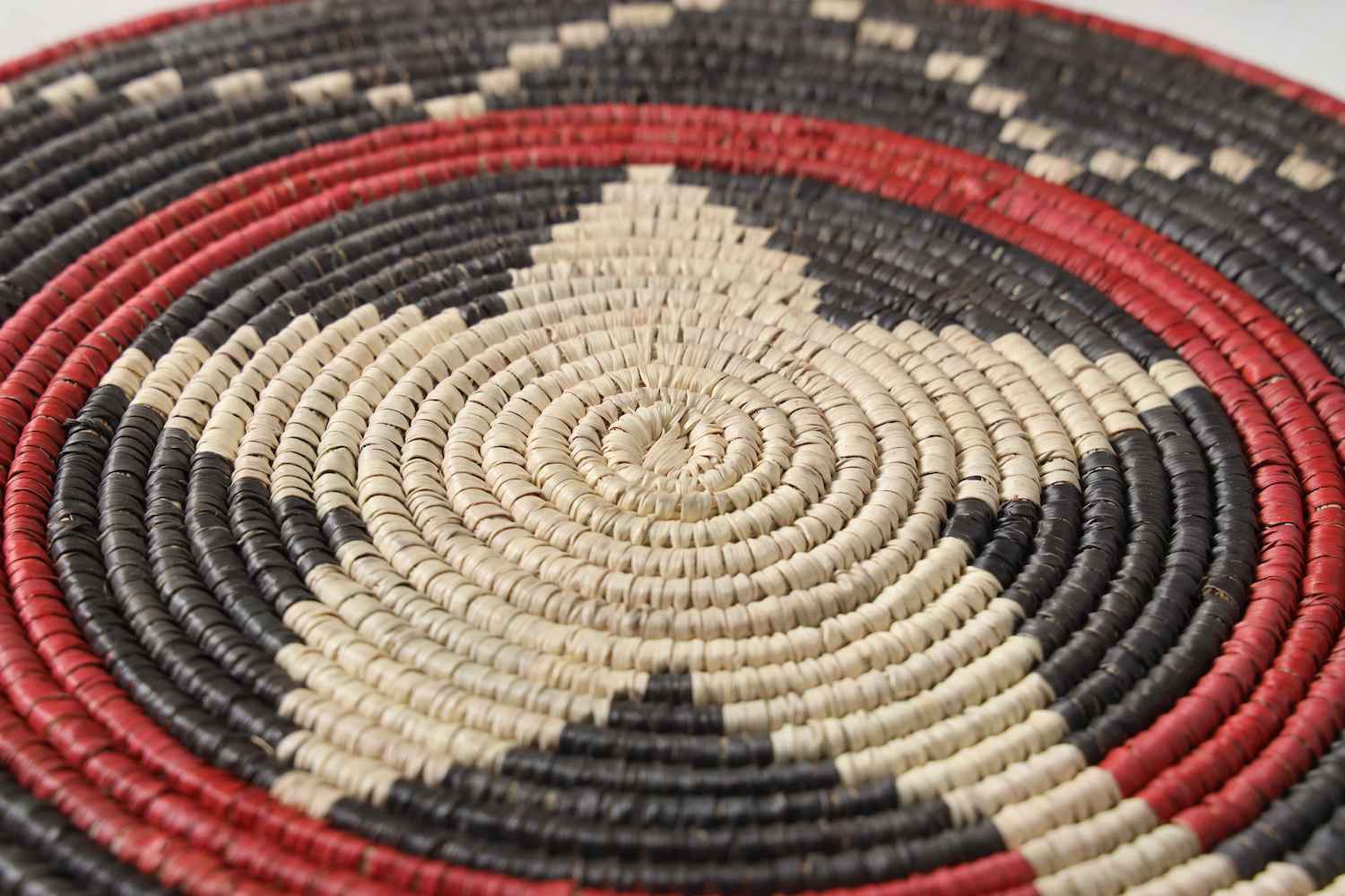 HAND WOVEN WEDDING FLAT MAT BASKETS