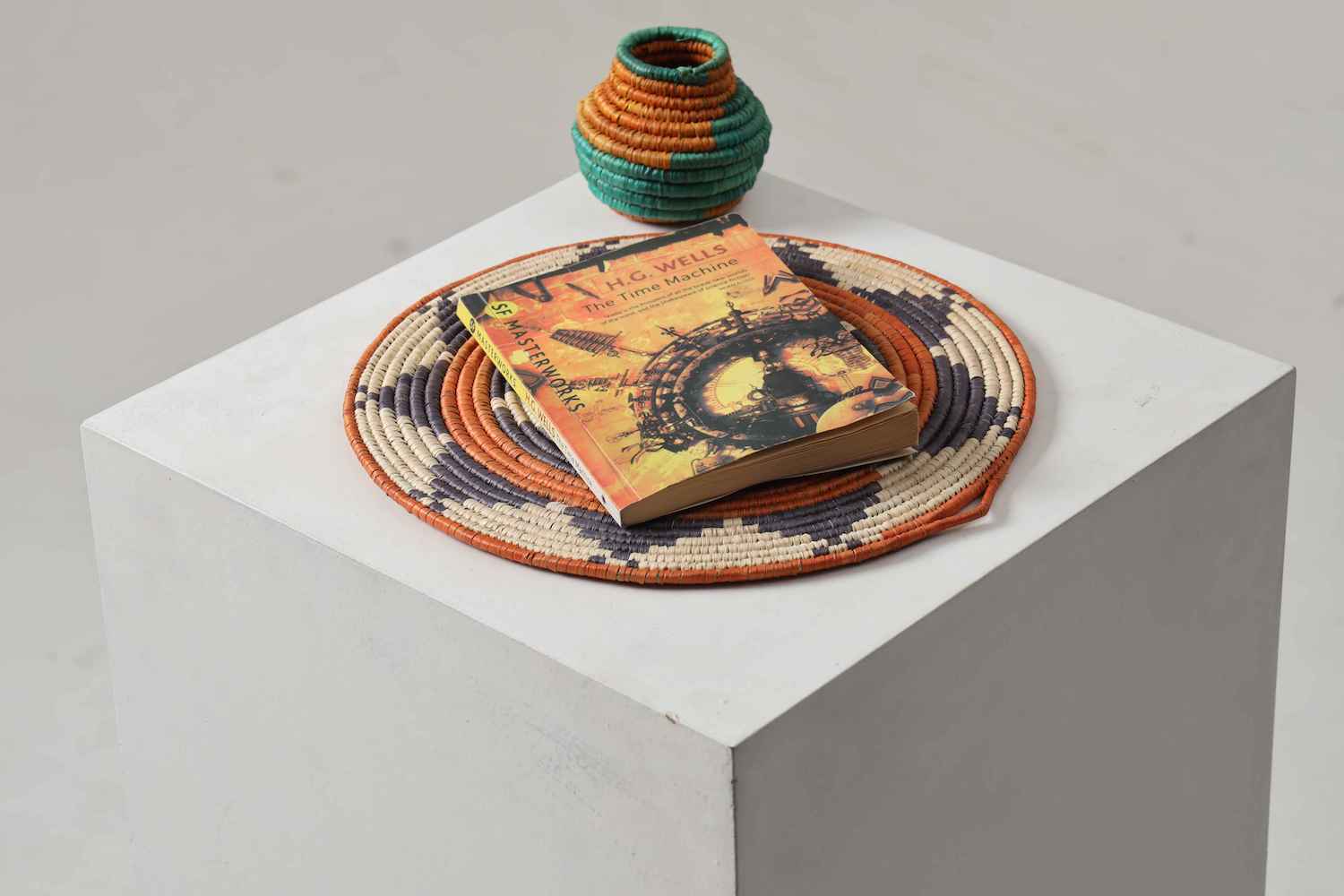 HAND WOVEN WEDDING FLAT MAT BASKETS