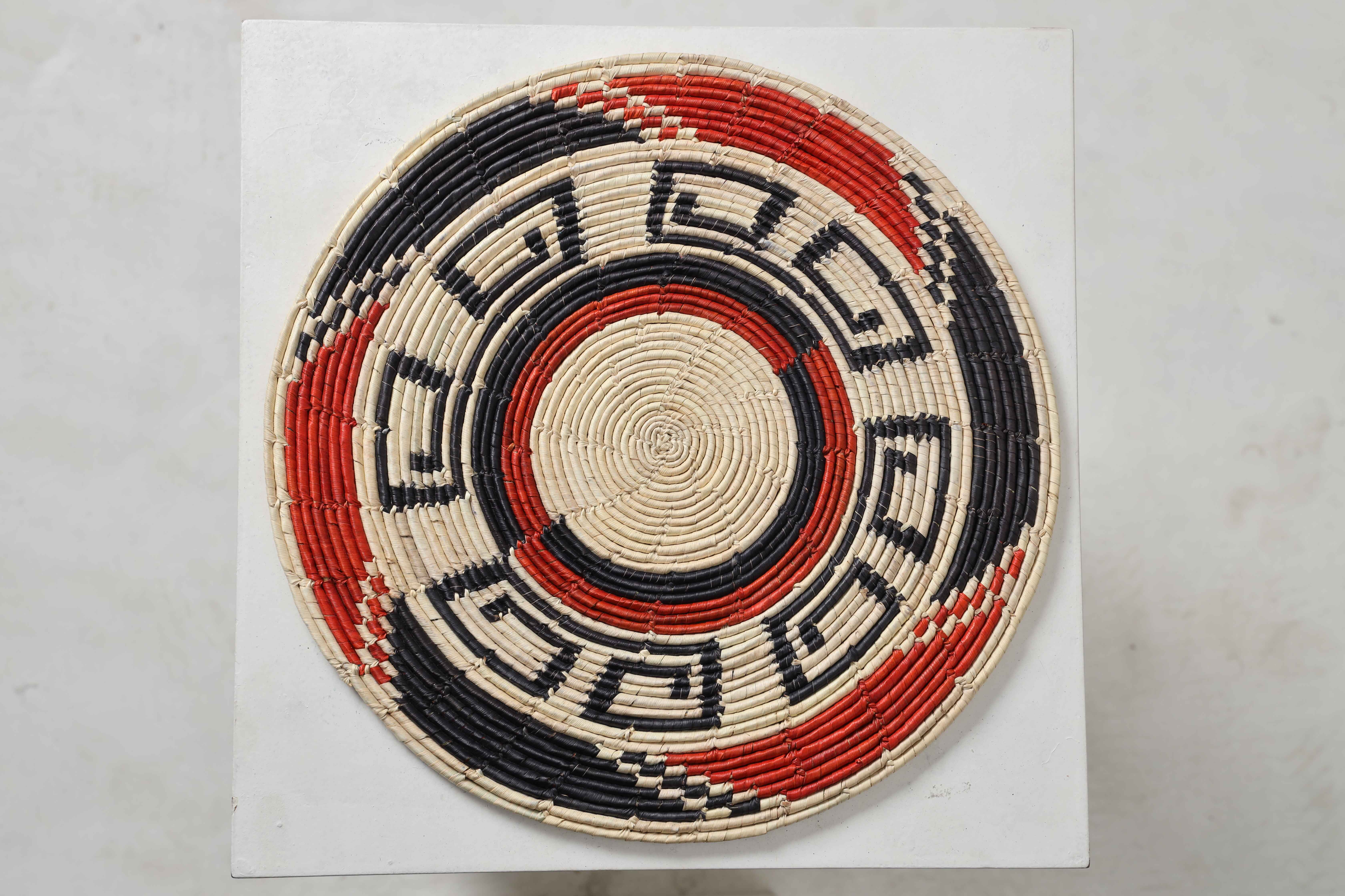 HAND WOVEN THIN MAT BASKETS (NIBV)