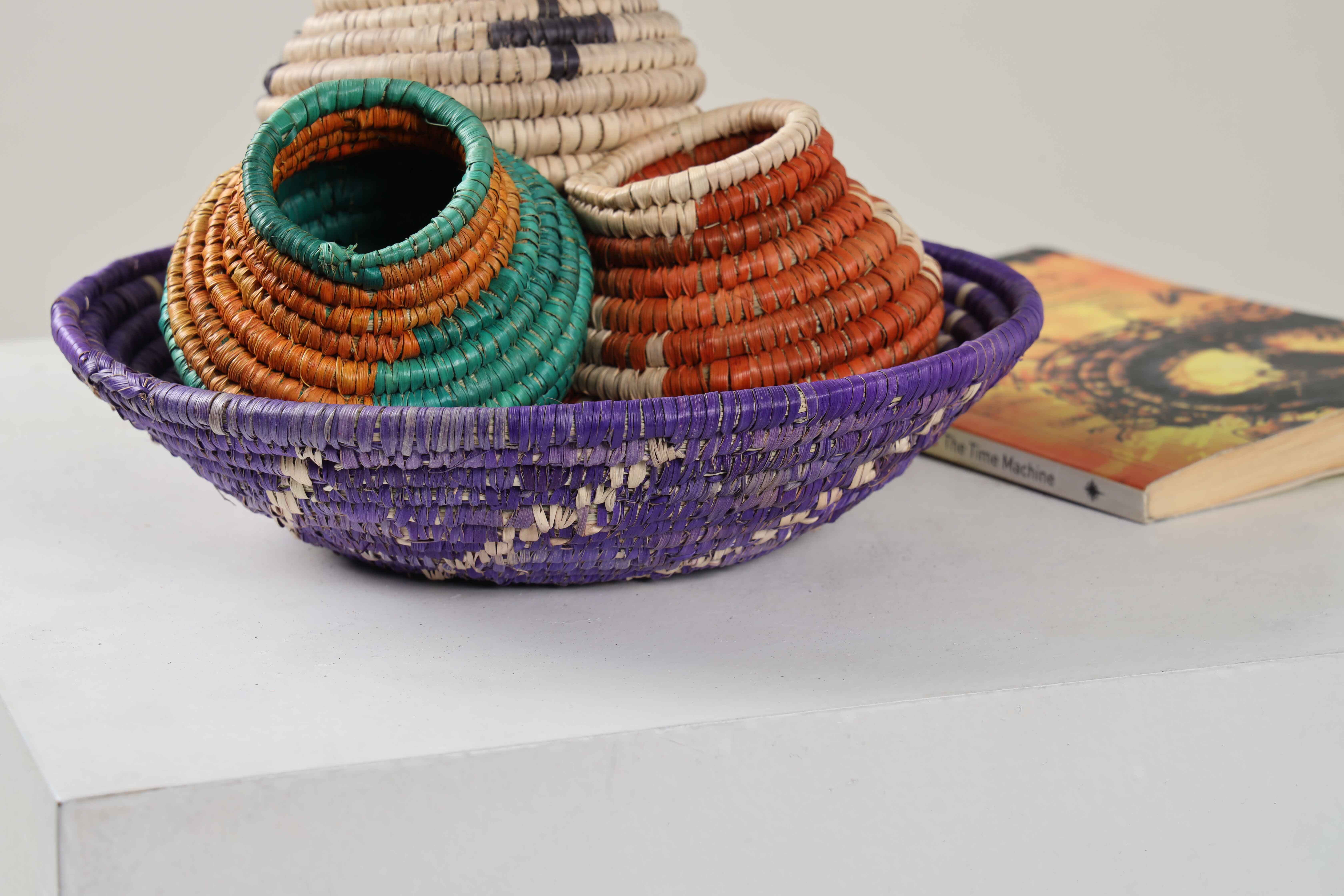 HAND WOVEN HOURSE BASKETS (NHDV)