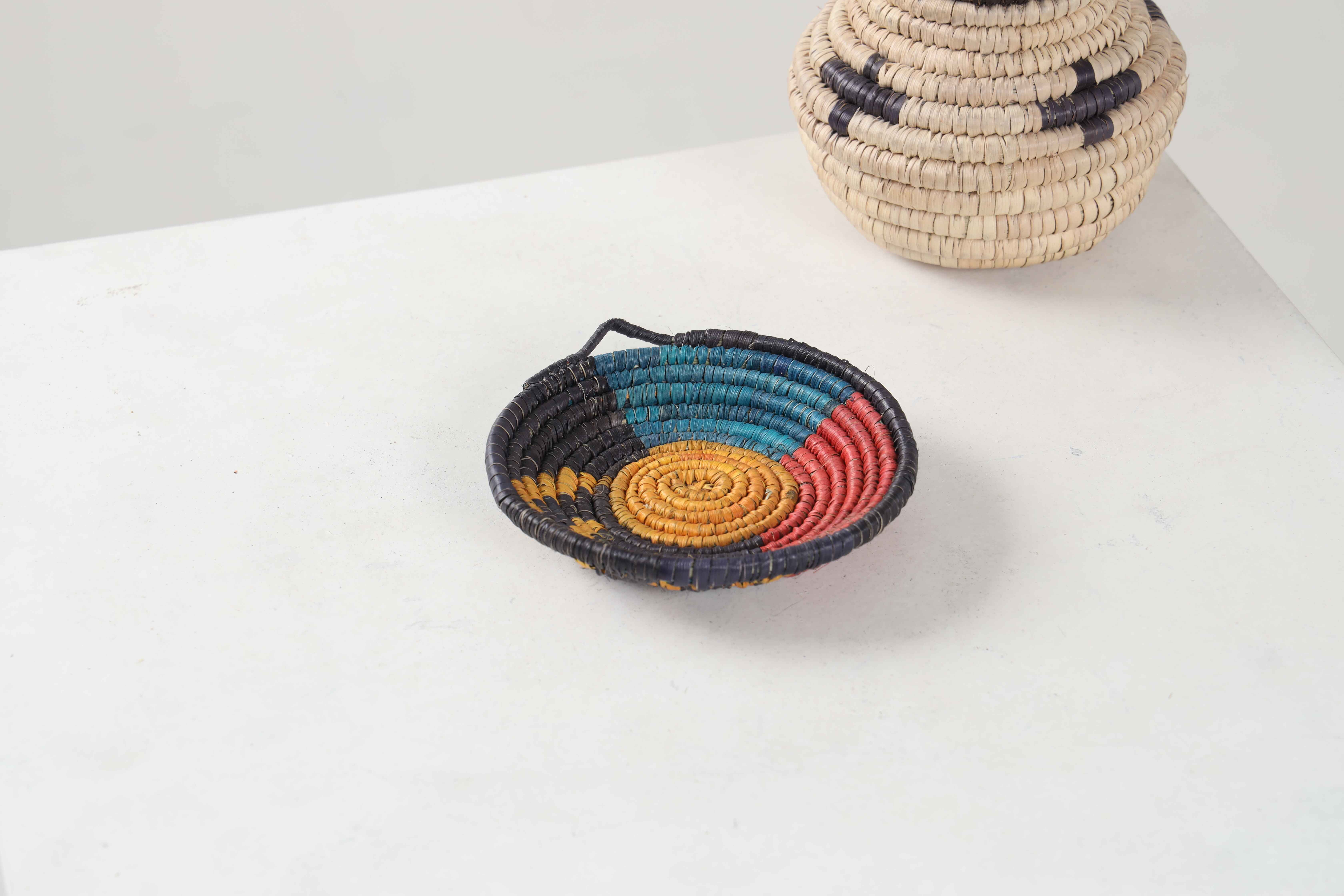 HAND WOVEN MINIATURE BASKETS (NLAU)