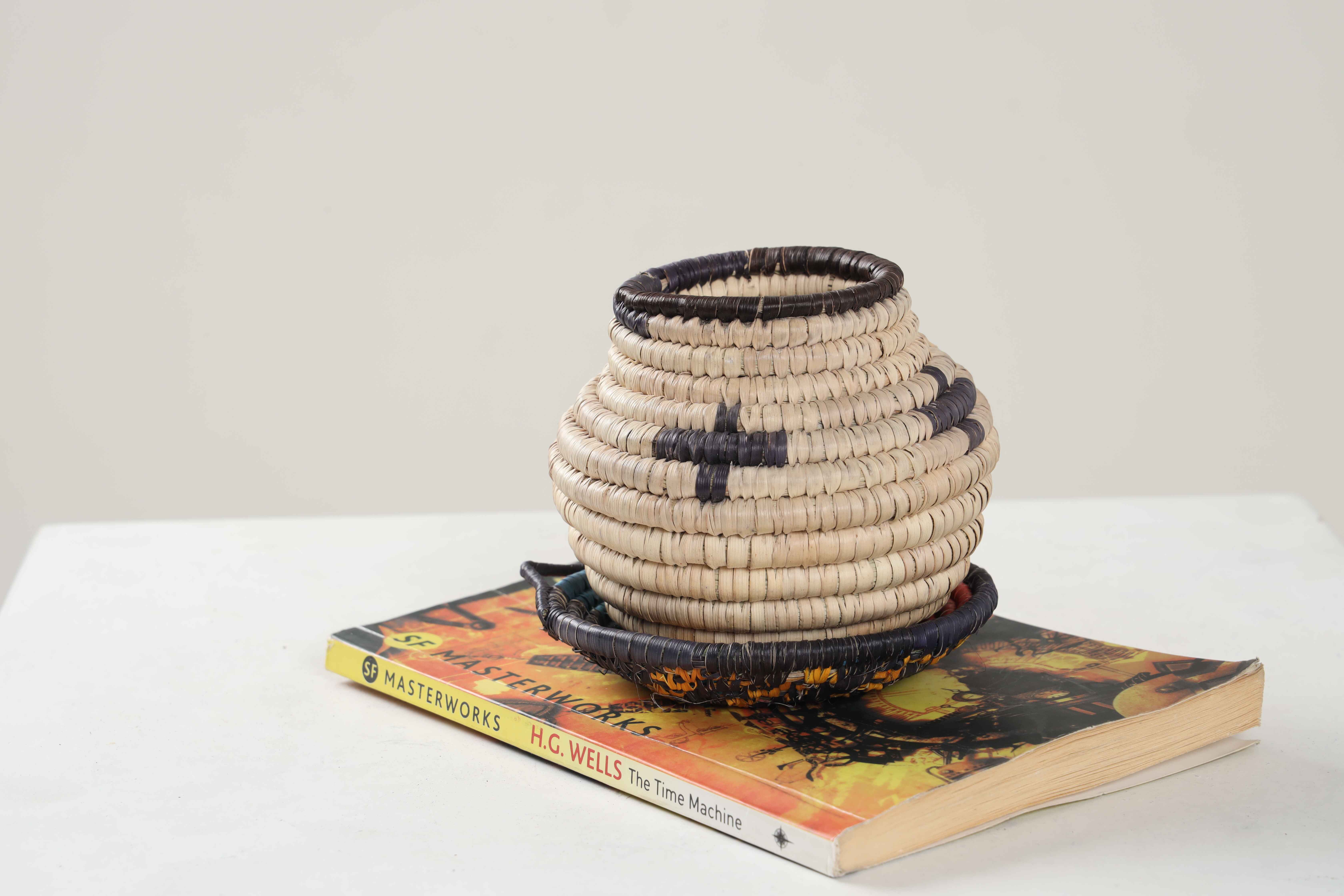 HAND WOVEN MINIATURE-POTTER BASKETS (NJEU)