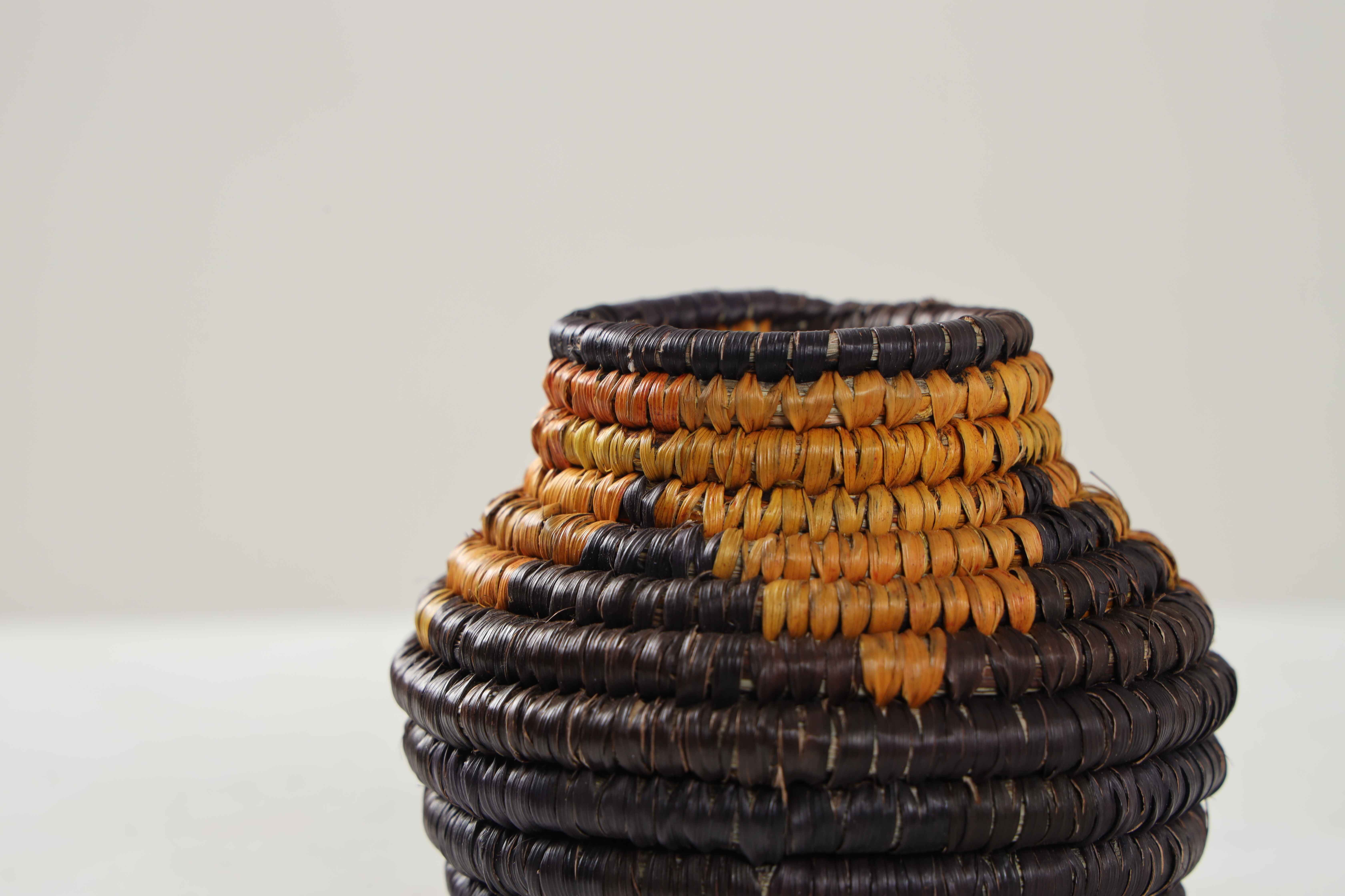 HAND WOVEN MINIATURE-POTTER BASKETS (NJEU)