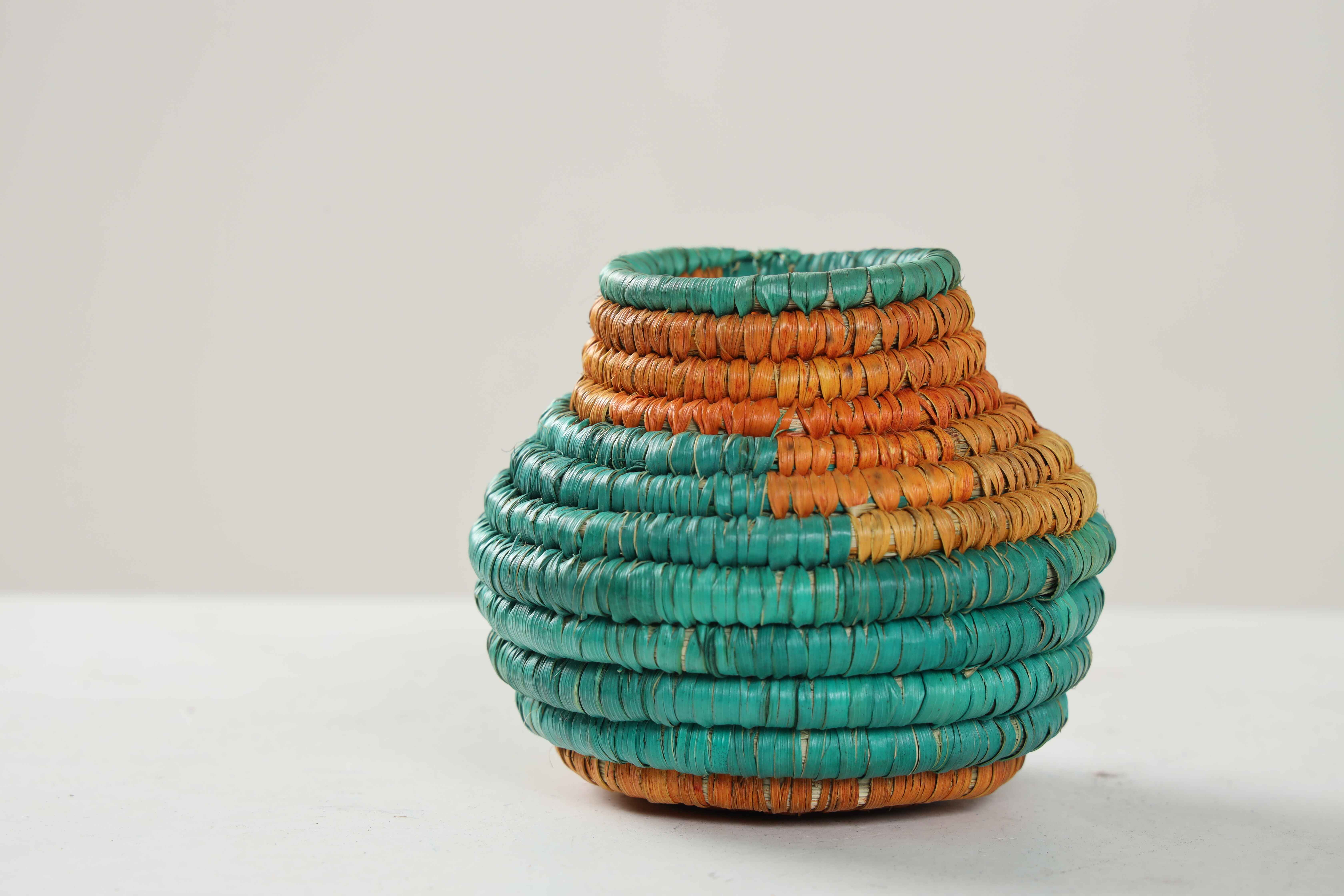 HAND WOVEN MINIATURE-POTTER BASKETS (NJEU)
