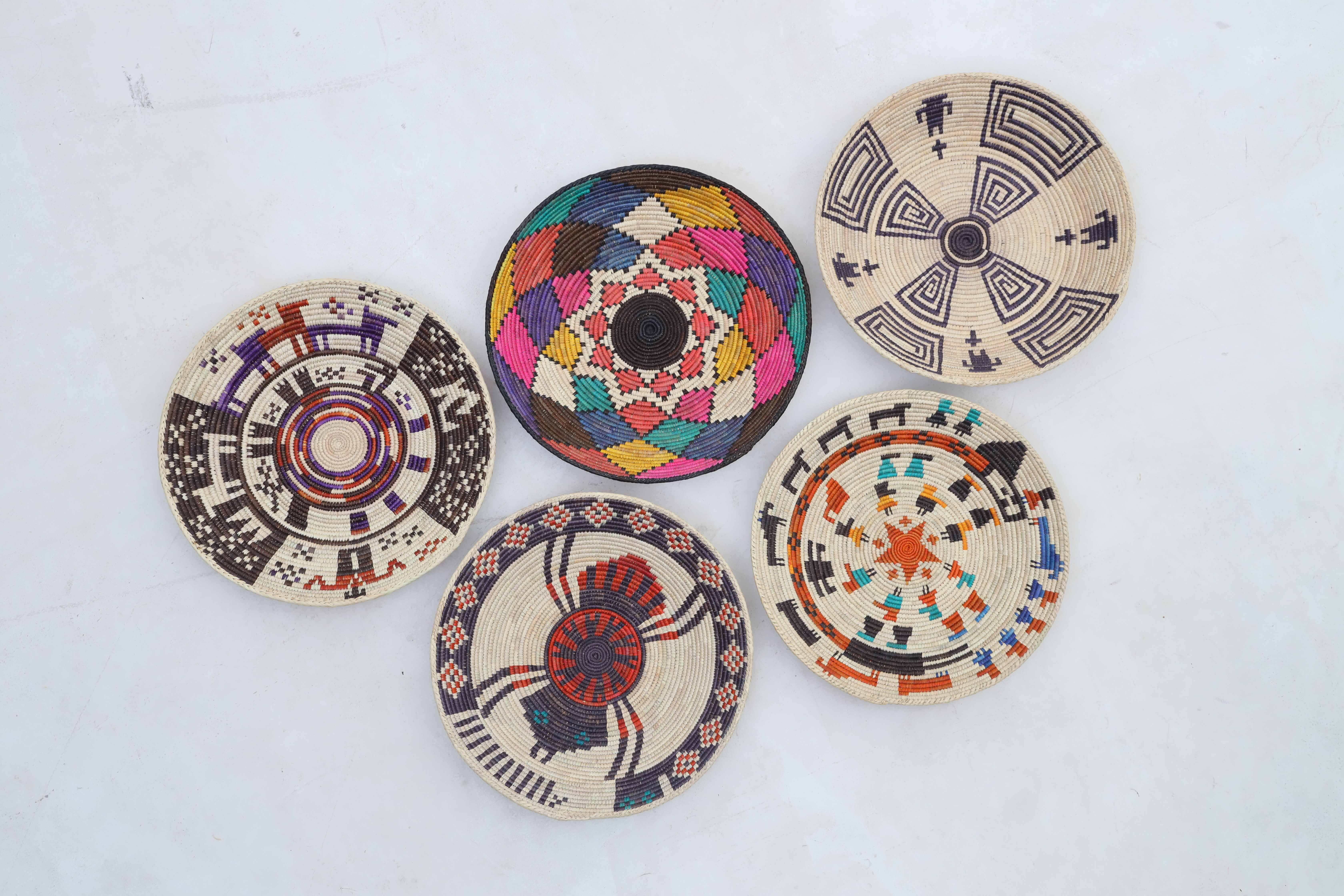 HANDWOVEN COLLECTOR'S GRADE BASKET (NAVU)