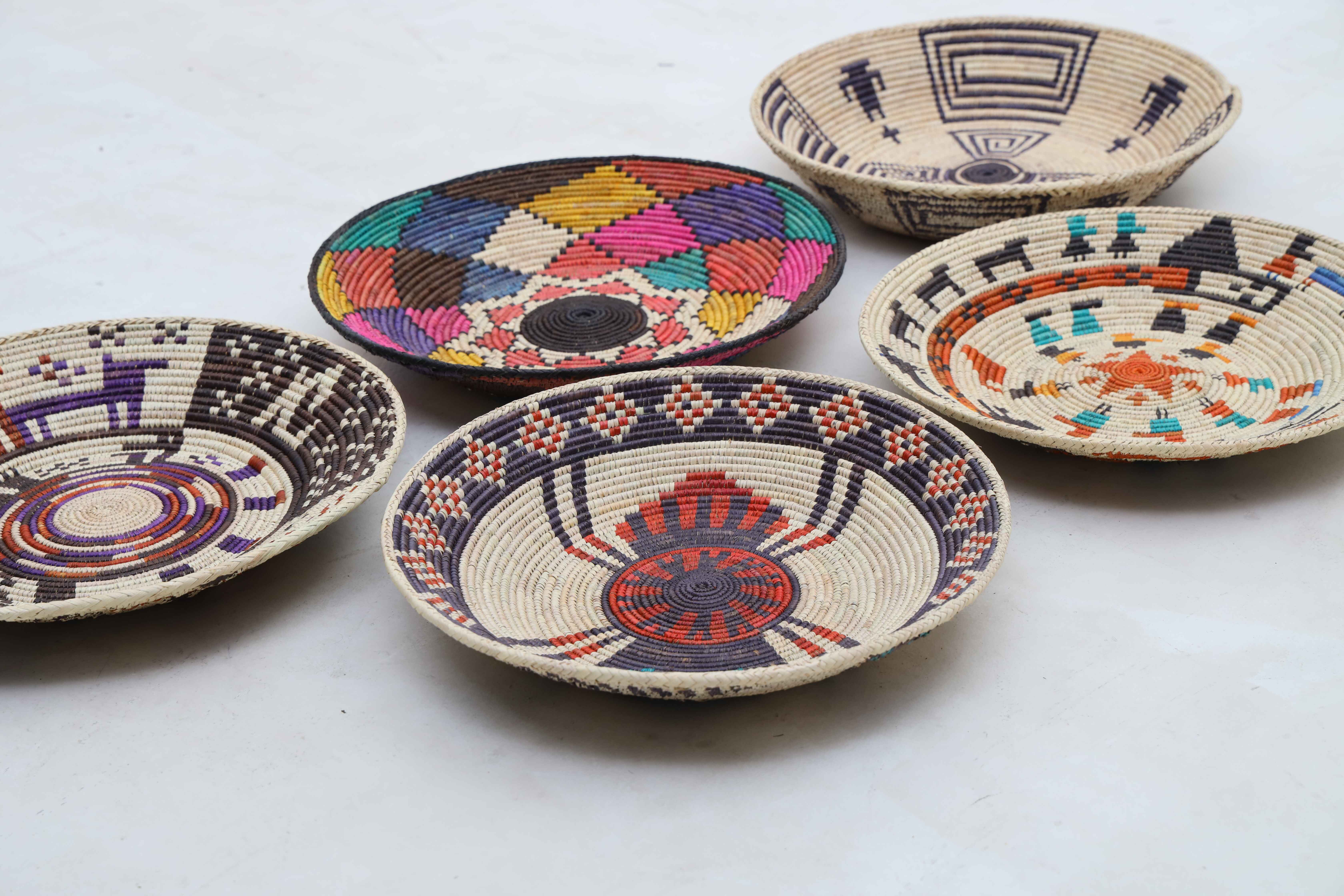 HANDWOVEN COLLECTOR'S GRADE BASKET (NAVU)