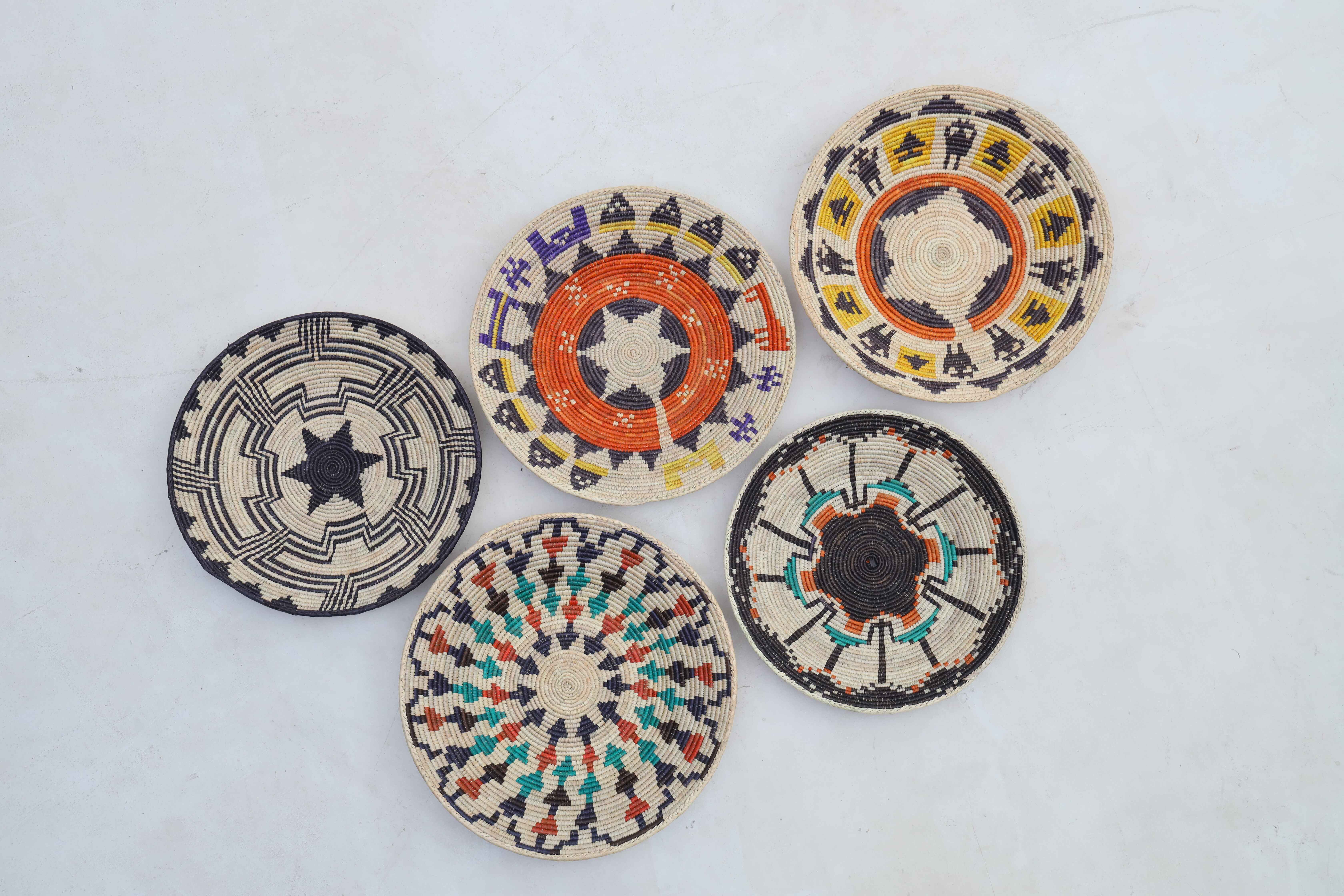 HANDWOVEN COLLECTOR'S GRADE BASKET (NAVU)