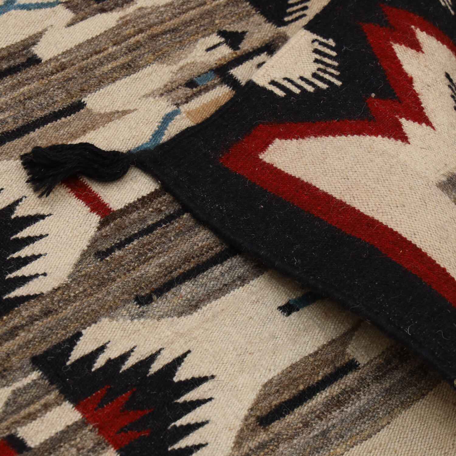 HAND WOVEN NATIVE STYLE COLLECTOR'S GRAND SOUTHWEST RUGS (NHWD)