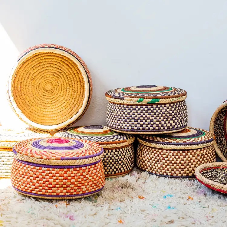 HAND WOVEN FIGURAL BASKETS (NFAU)