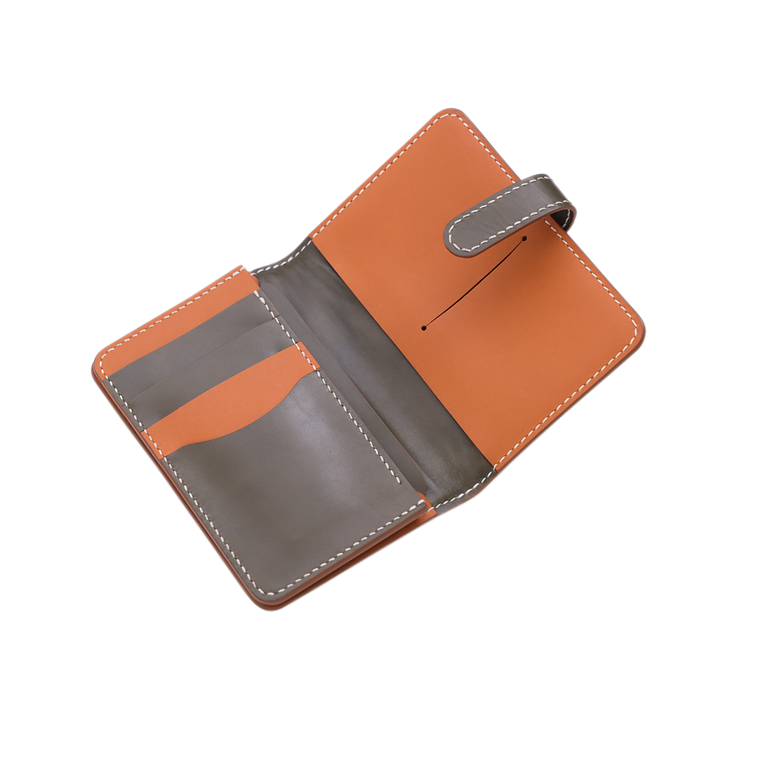 Voyager passport wallet