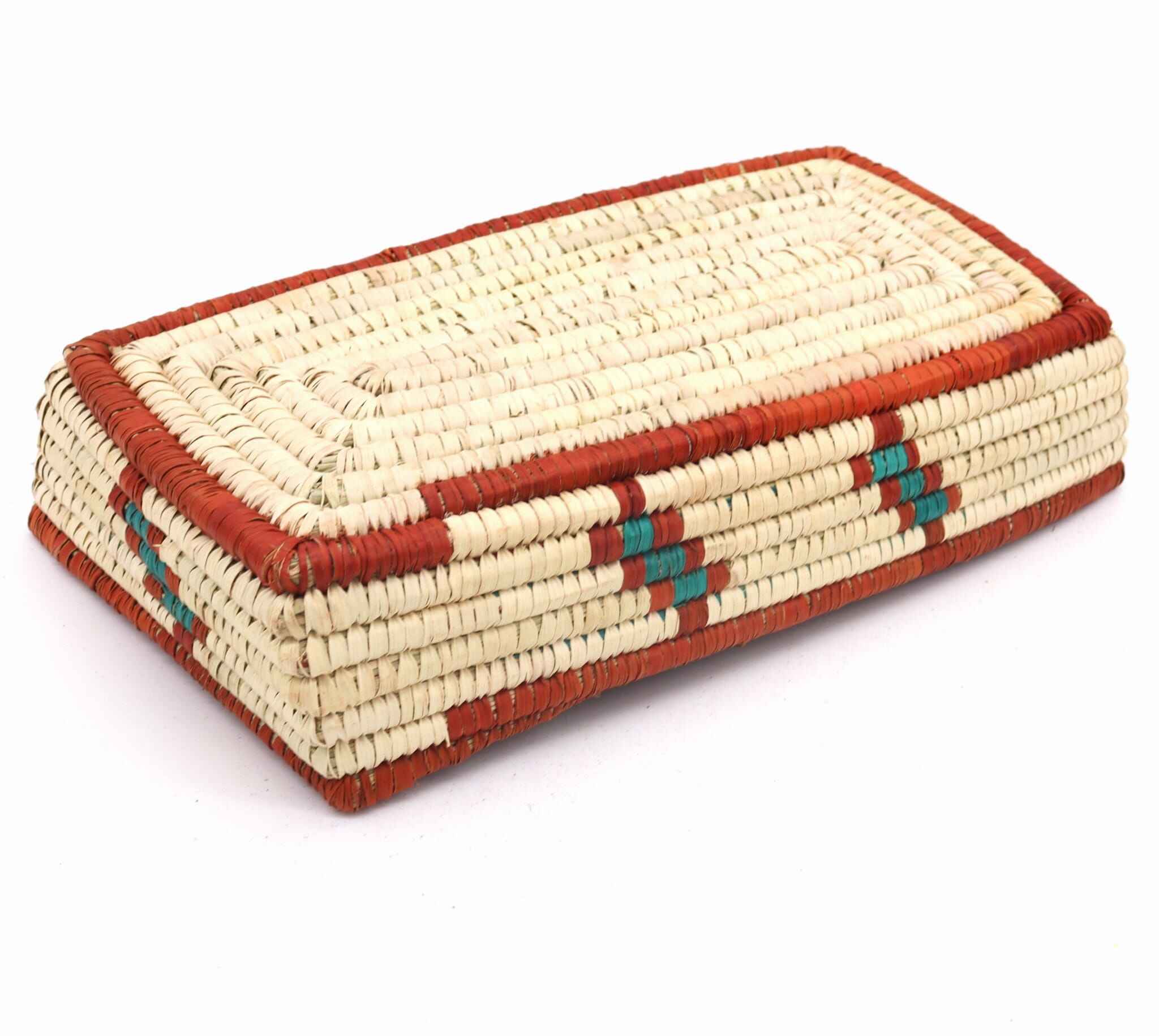 HAND WOVEN SALISH BASKETS (NGAU)
