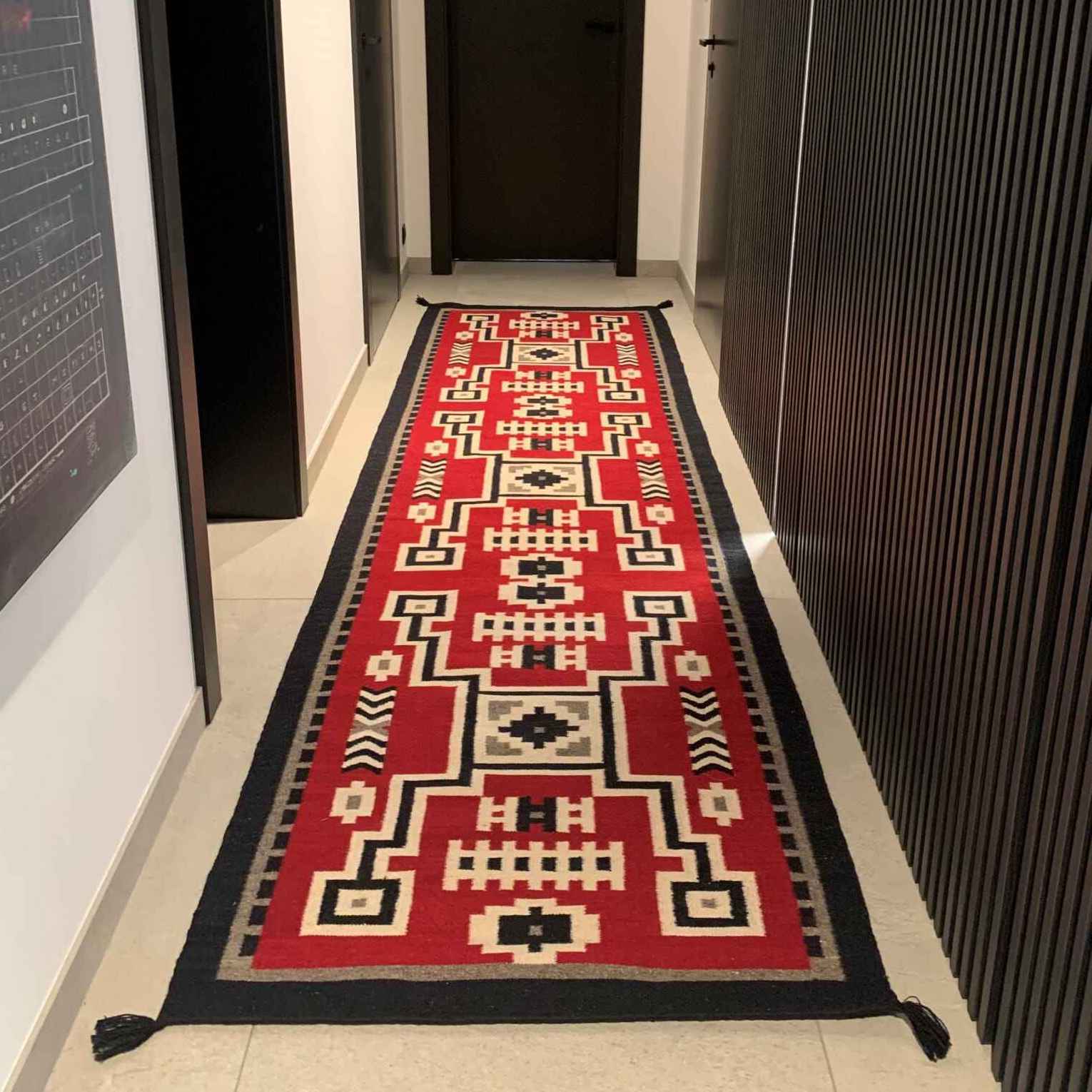 HAND WOVEN NATIVE STYLE COLLECTOR'S GRAND SOUTHWEST RUGS (NHWD)