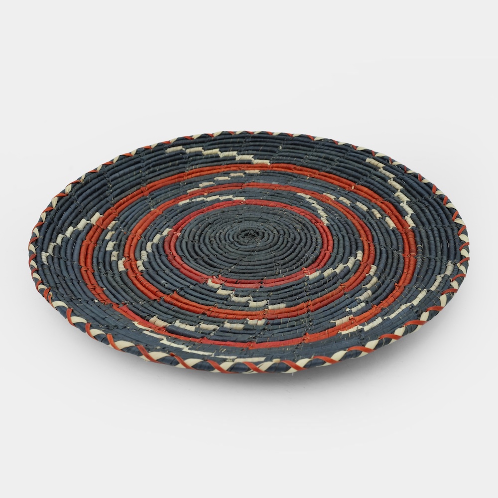 HAND WOVEN THIN FLAT BASKETS (NAKU)