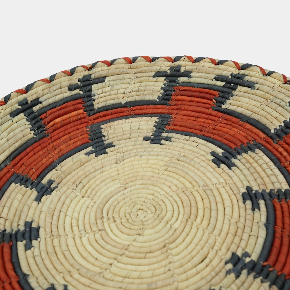HAND WOVEN THIN FLAT BASKETS (NAKU)