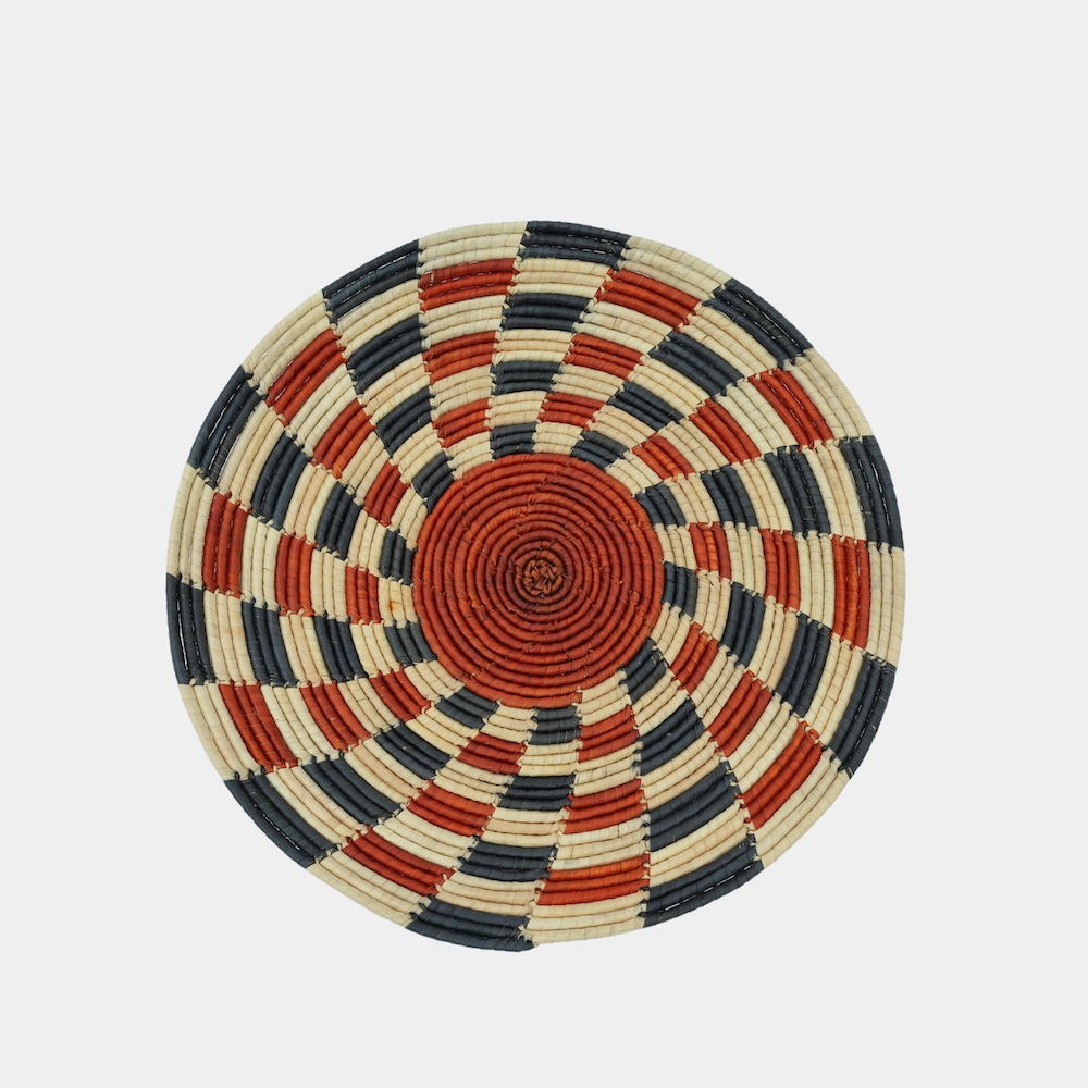   HAND WOVEN THIN FLAT BASKETS (NAKU)