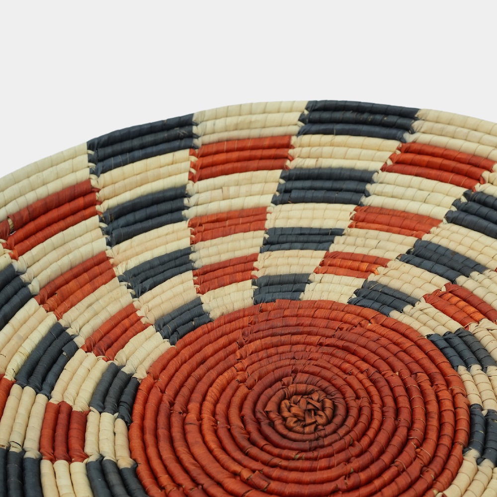   HAND WOVEN THIN FLAT BASKETS (NAKU)