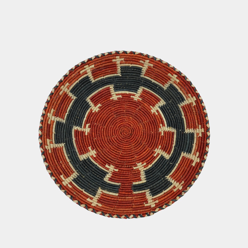 HAND WOVEN THIN FLAT BASKETS (NAKU)