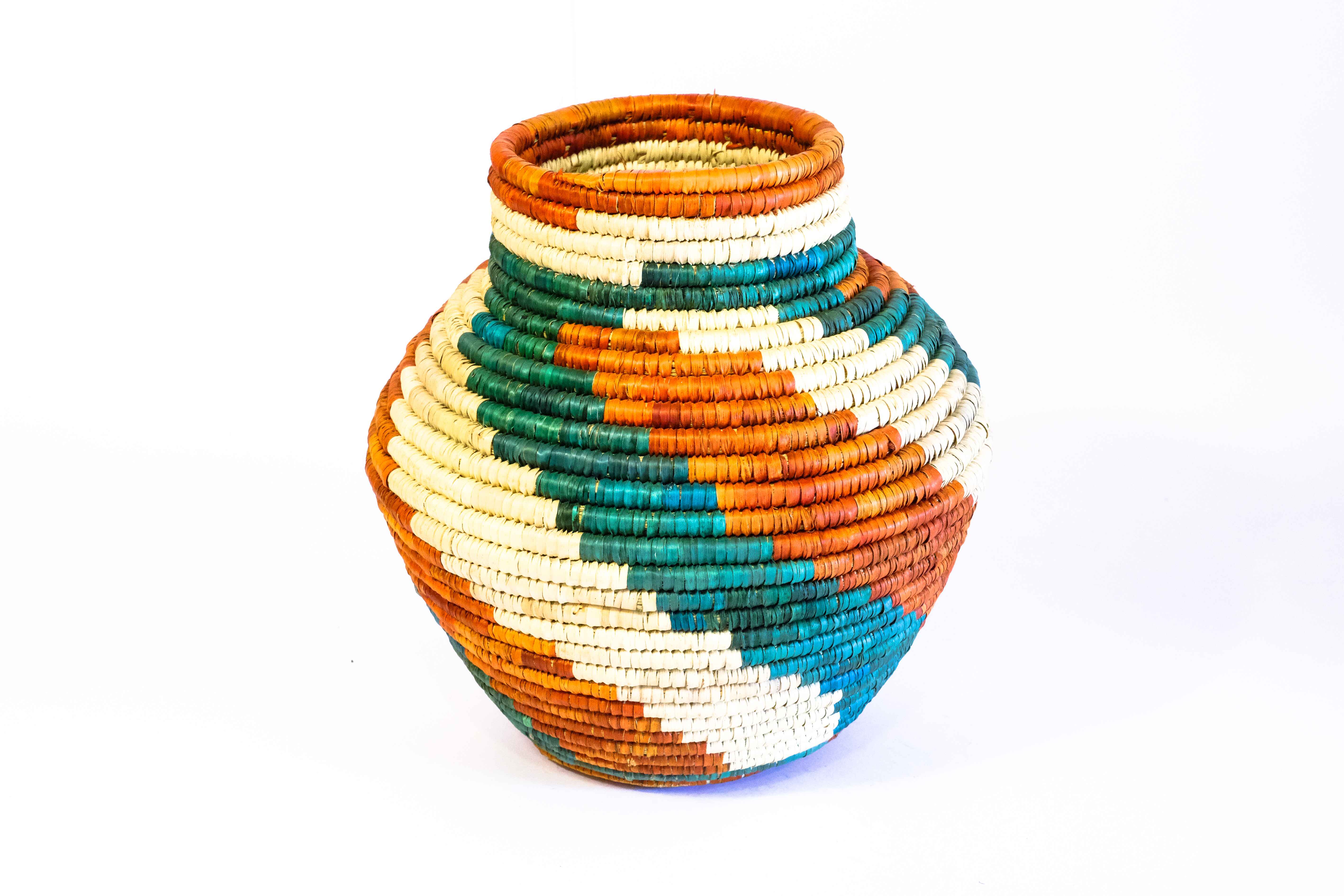 HAND WOVEN WASHOE POTTER BASKETS (NJCU)