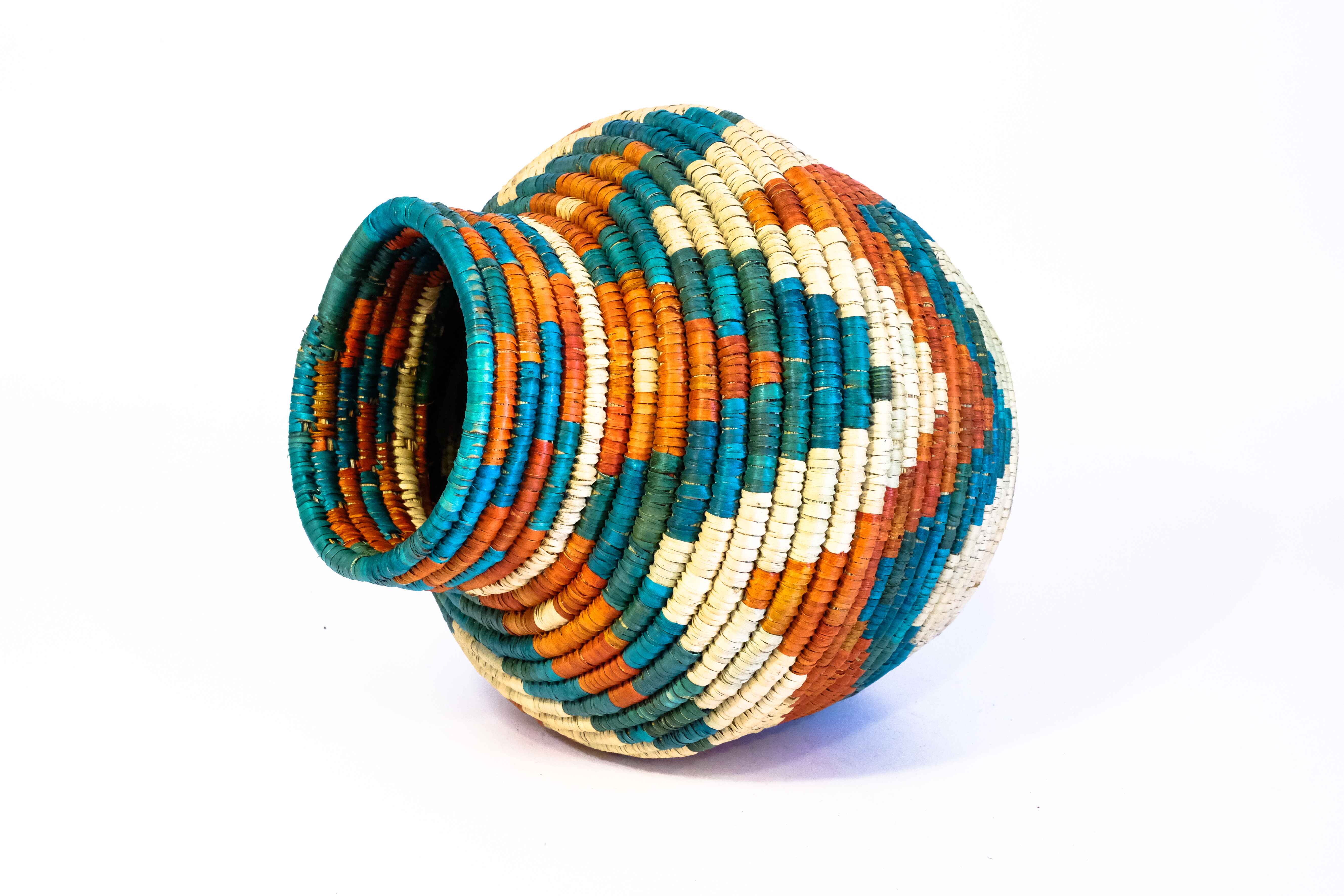 HAND WOVEN WASHOE POTTER BASKETS (NJCU)