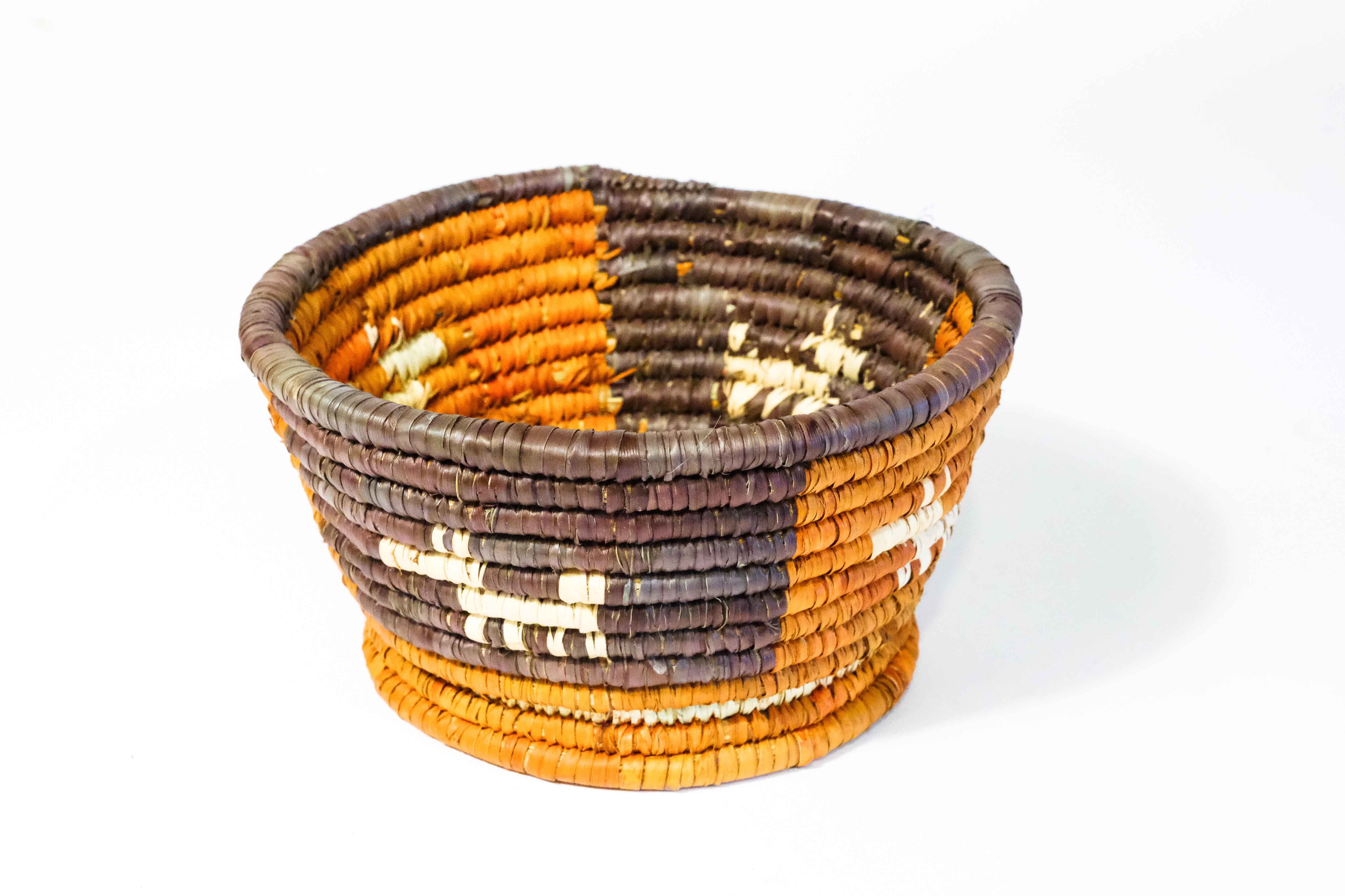 HAND WOVEN CANDY BASKETS (NBAU)