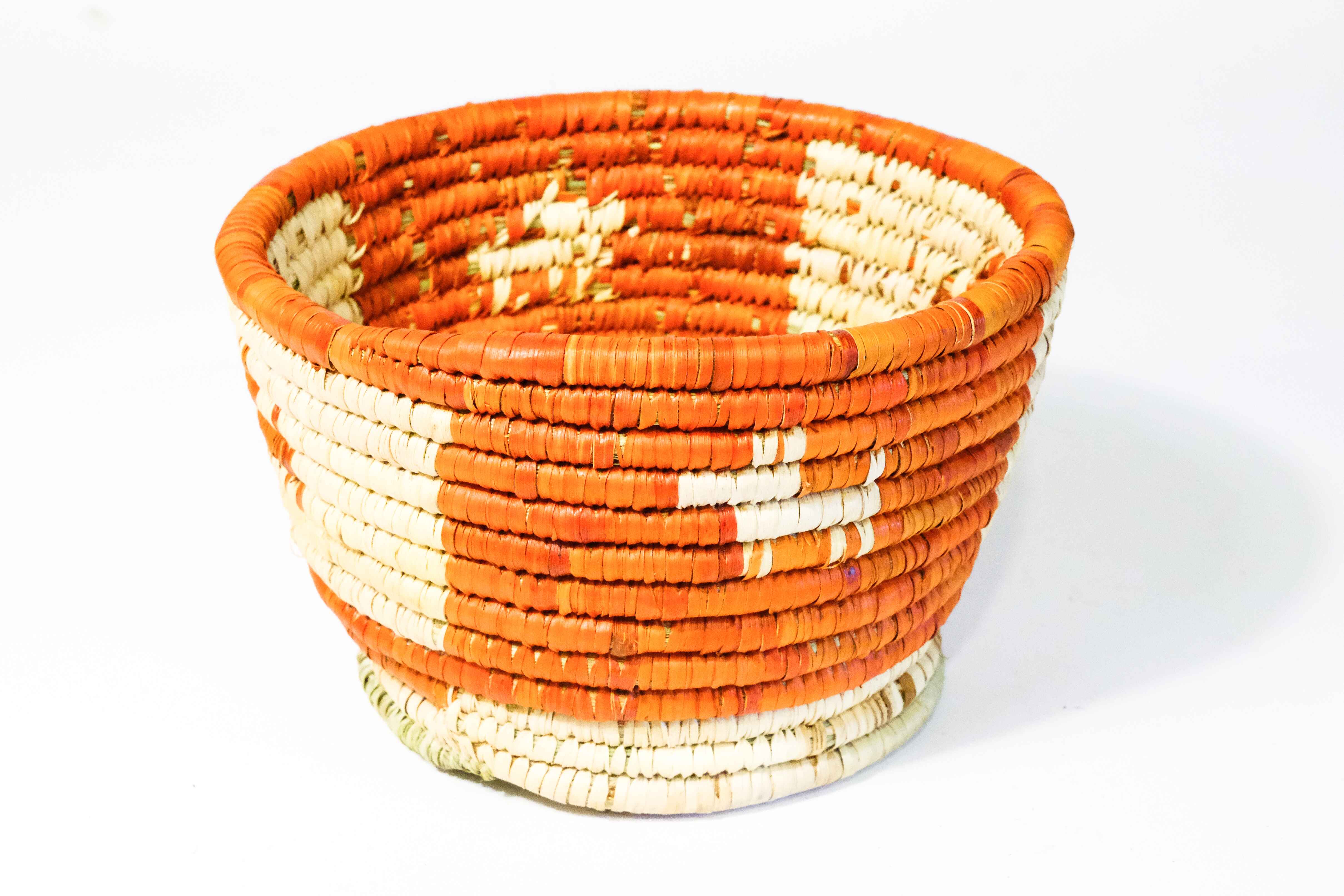 HAND WOVEN CANDY BASKETS (NBAU)