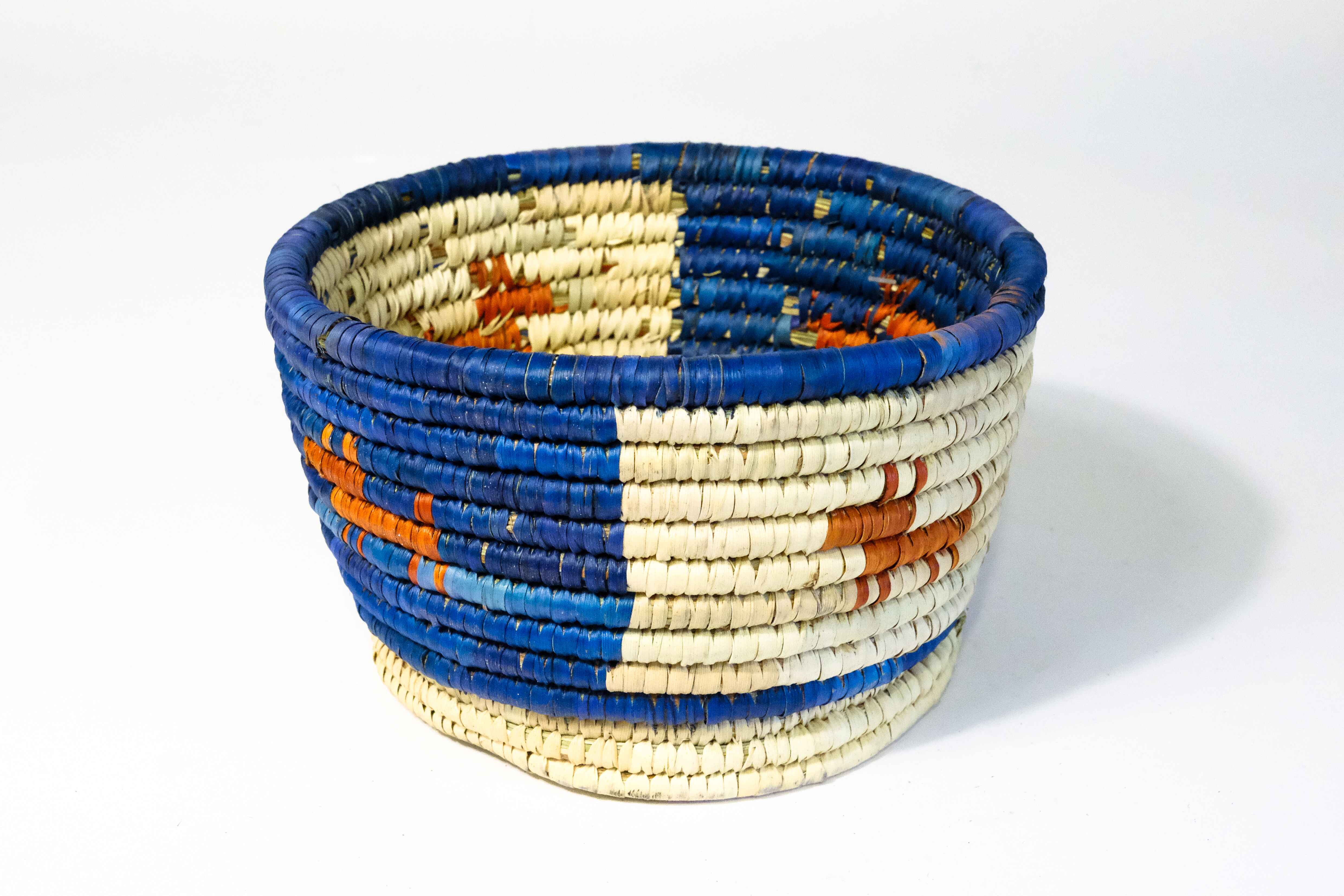 HAND WOVEN CANDY BASKETS (NBAU)