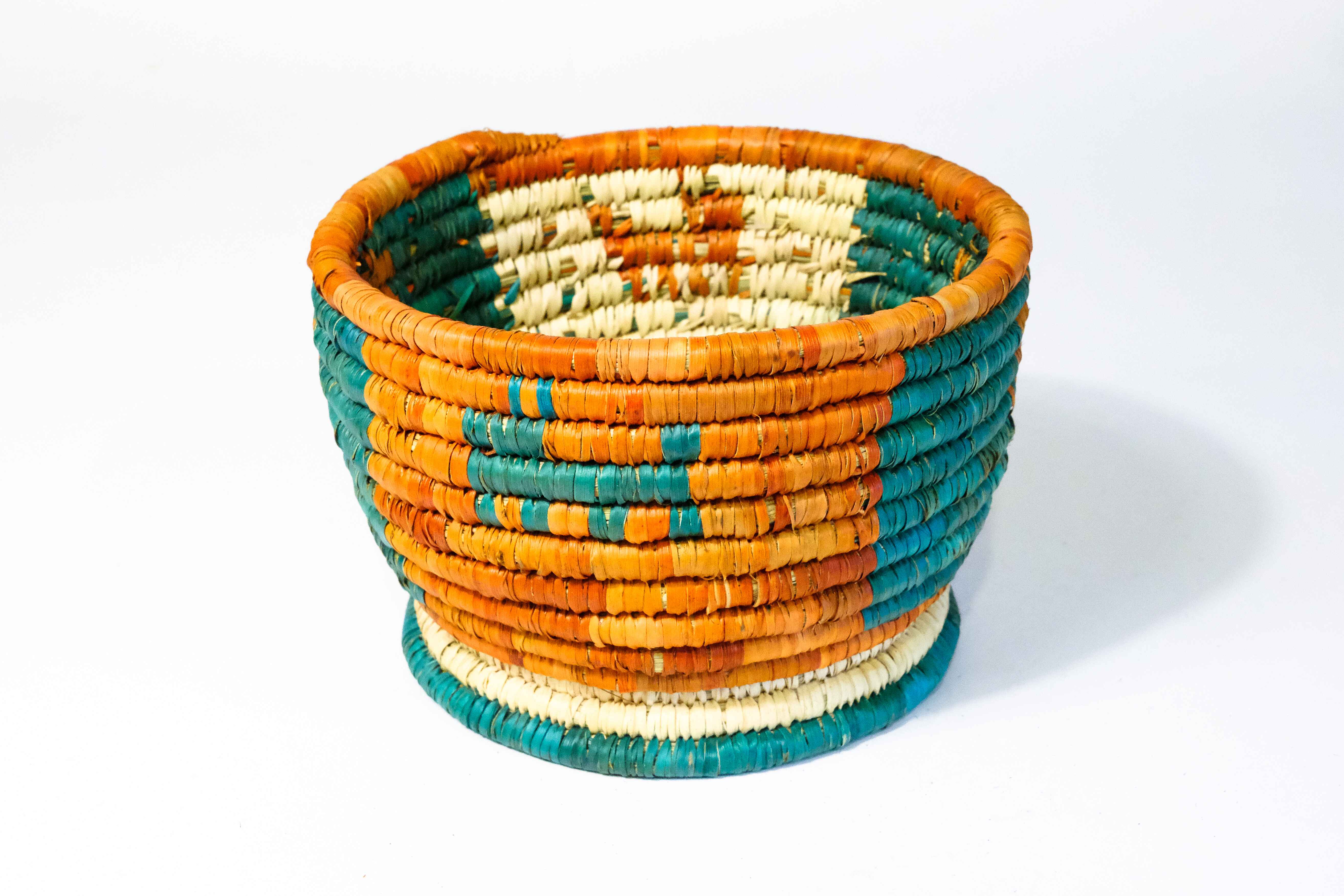 HAND WOVEN CANDY BASKETS (NBAU)