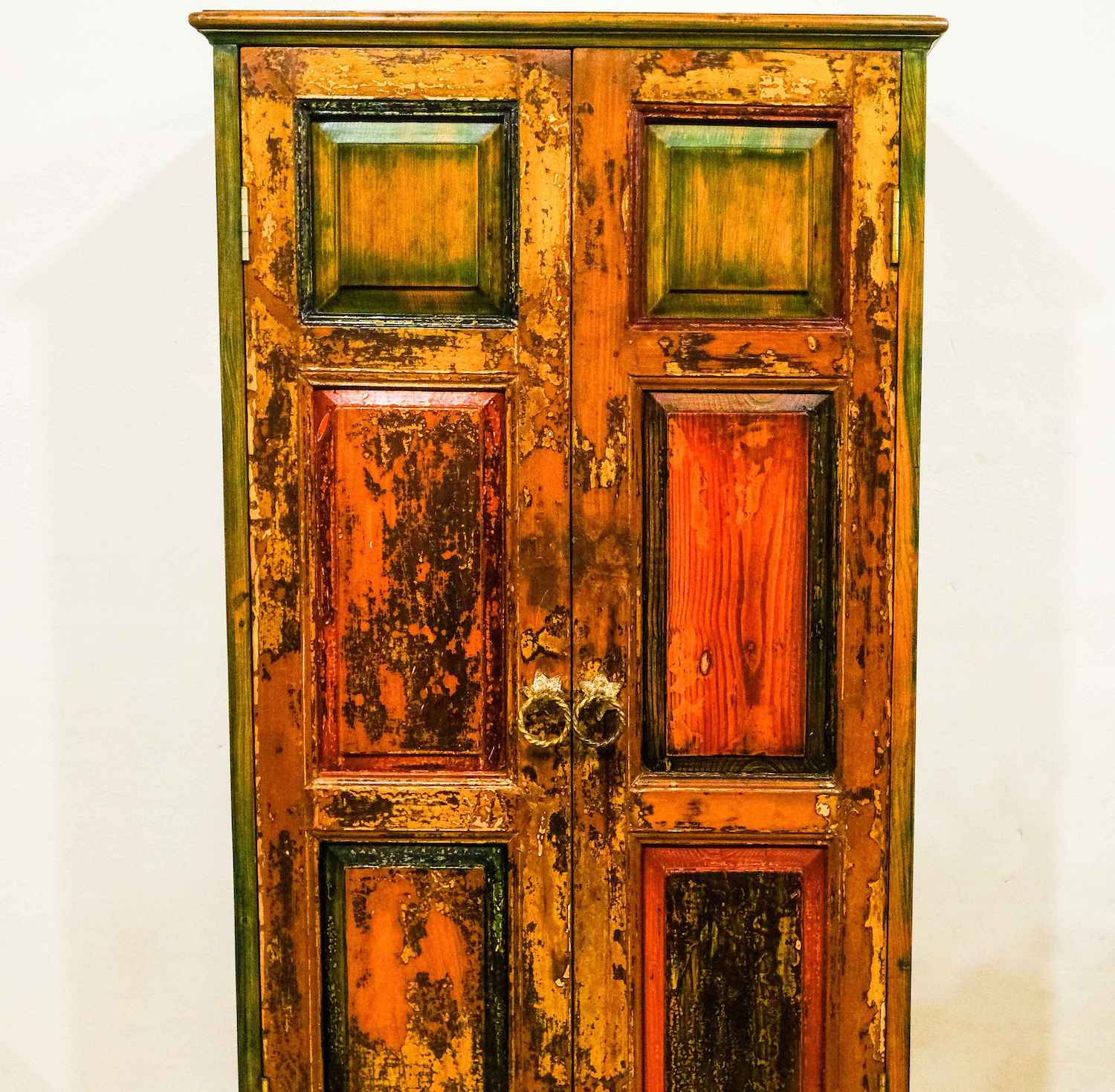 DISCOVER HERITAGE AND CULTURAL DECOR