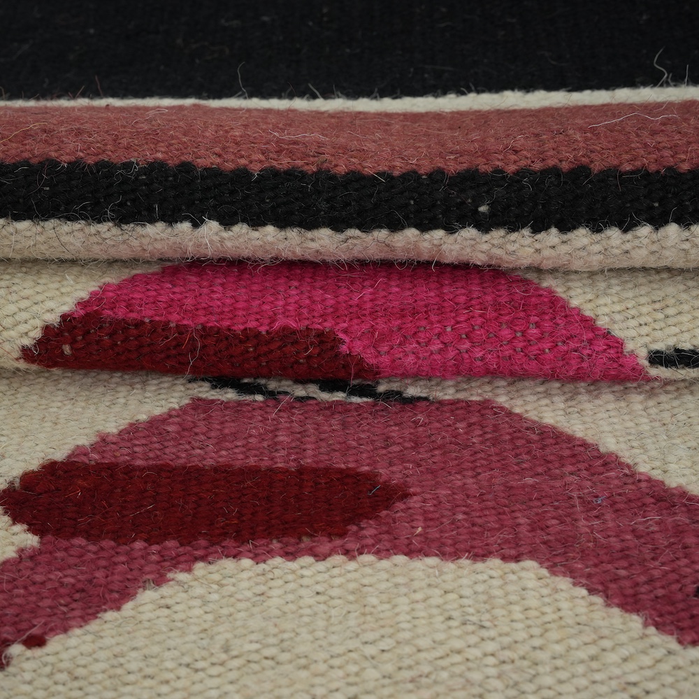 HAND WOVEN NATIVE STYLE COLLECTOR'S GRAND SOUTHWEST RUGS (NHWD)