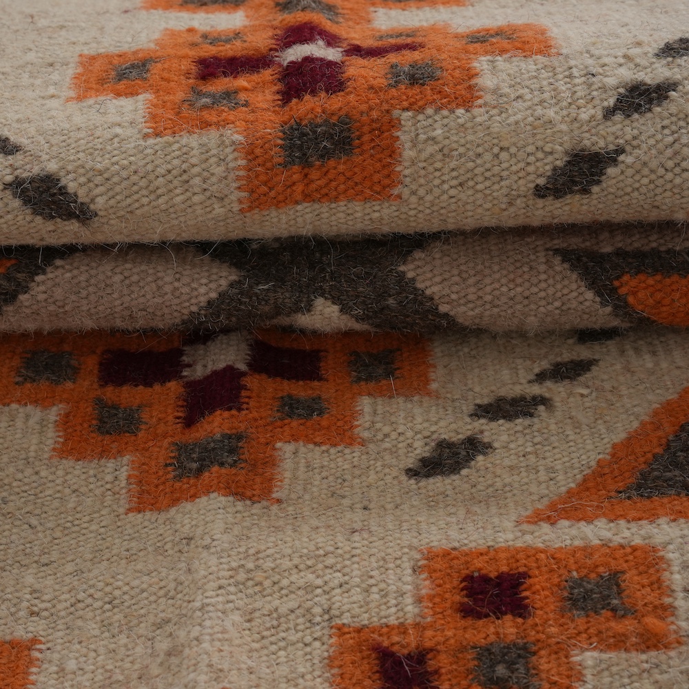 HAND WOVEN NATIVE STYLE COLLECTOR'S GRAND SOUTHWEST RUGS (NHWD)