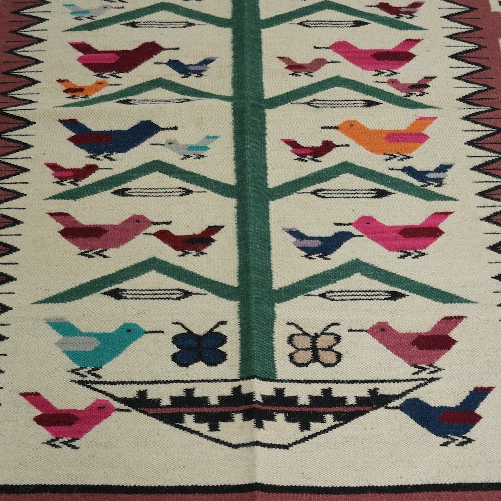 HAND WOVEN NATIVE STYLE COLLECTOR'S GRAND SOUTHWEST RUGS (NHWD)