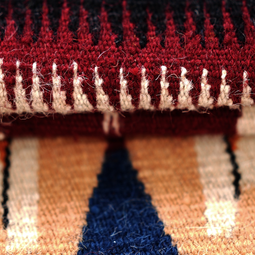 HAND WOVEN NATIVE STYLE COLLECTOR'S GRAND SOUTHWEST RUGS (NHWD)
