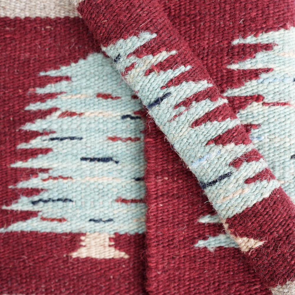 HAND WOVEN TABLE MAT