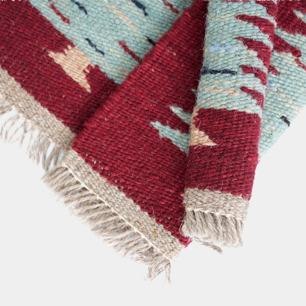 HAND WOVEN TABLE MAT