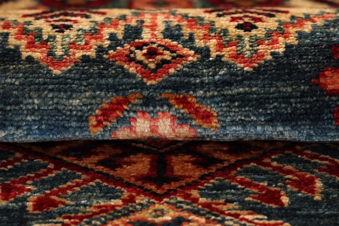 HAND WOVEN VEGETABLE DYED HAND KNOTTED CARPET