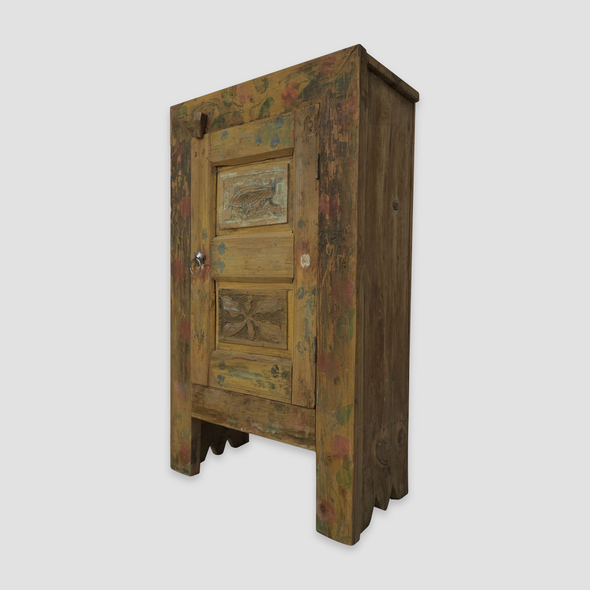 DISCOVER VINTAGE WOODEN TREASURE STRONGER CABINET