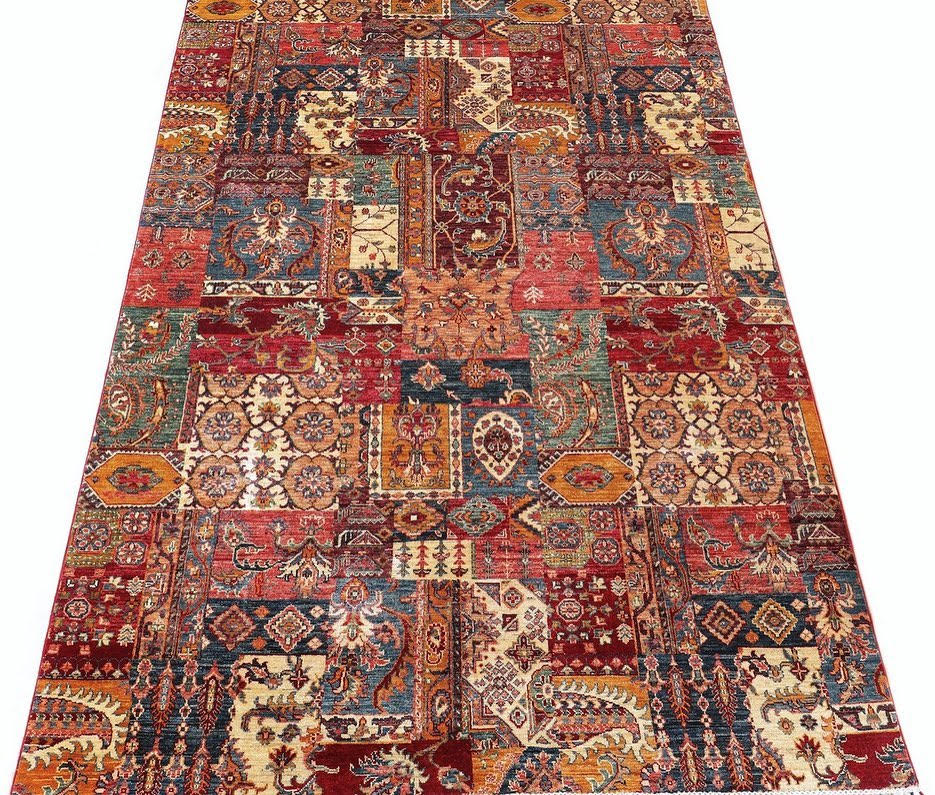 HAND WOVEN VEGETABLE DYED HAND KNOTTED CARPET