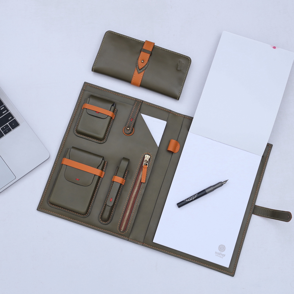 BUSINESS NOTEBOOK